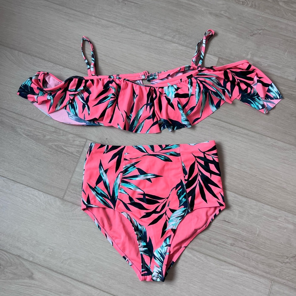 Old Navy Off Shoulder Swim Top